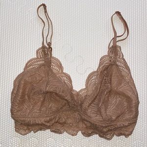 Aritzia Talula Sexy Lace Bralette Size XXS